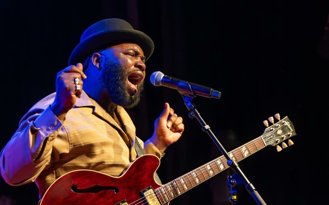 CYCLE BLUES – Marquise Knox